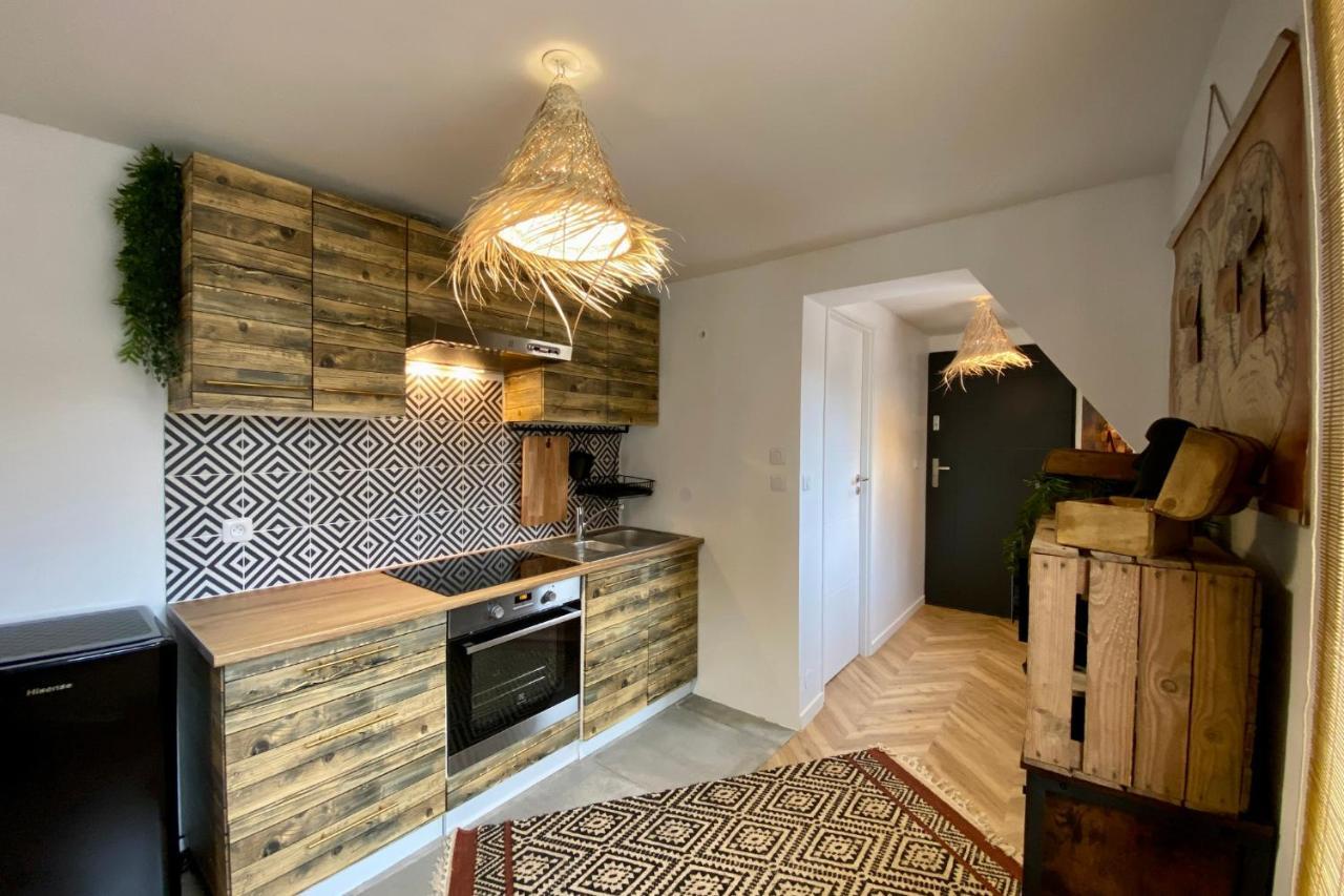 L'Expedition - Best Keys - Experience Unique - Deco Immersive - Lit Queen Size & Canape Convertible - Centre Ville - Netflix & Wifi Illimite - Check-In Autonome - Parking Gratuit Villeneuve-sur-Yonne Extérieur photo